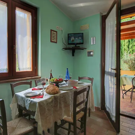 Сasa de vacaciones With Swimming Pool And Garden With Mediterranean Plants Bettona