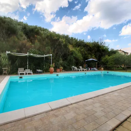 Сasa de vacaciones With Swimming Pool And Garden With Mediterranean Plants Bettona