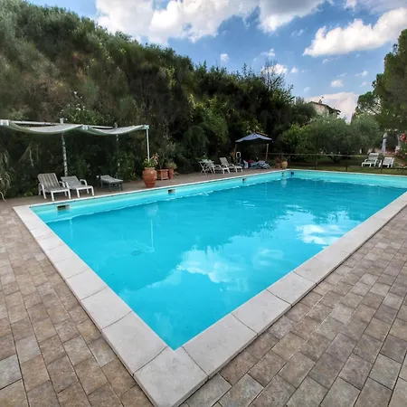 Сasa de vacaciones With Swimming Pool And Garden With Mediterranean Plants Bettona